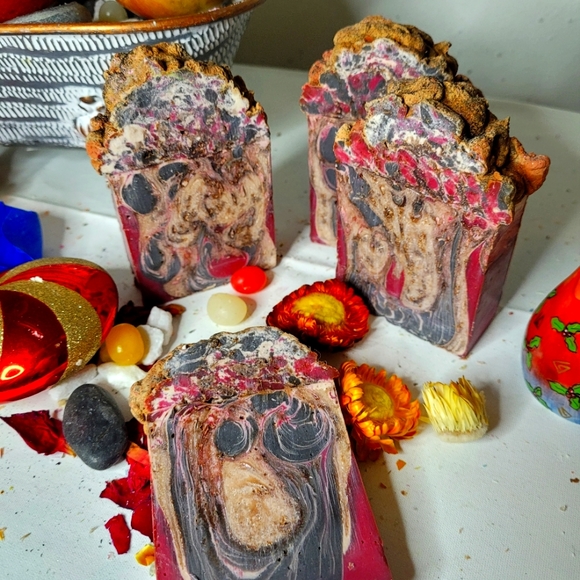 2 Dragon blood slayer scented large soap bars - Picture 9 of 15